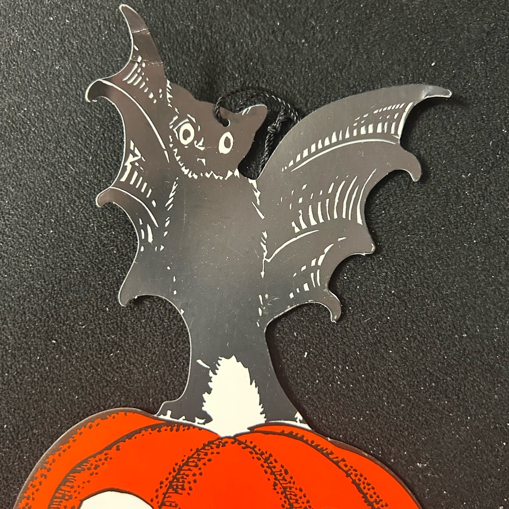 Vintage 1994 Shackman & Co Halloween Pumpkin and Bat Hanging Die Cut 8" - Picture 2 of 4
